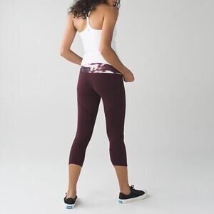 Lululemon Burgundy Crop Leggings